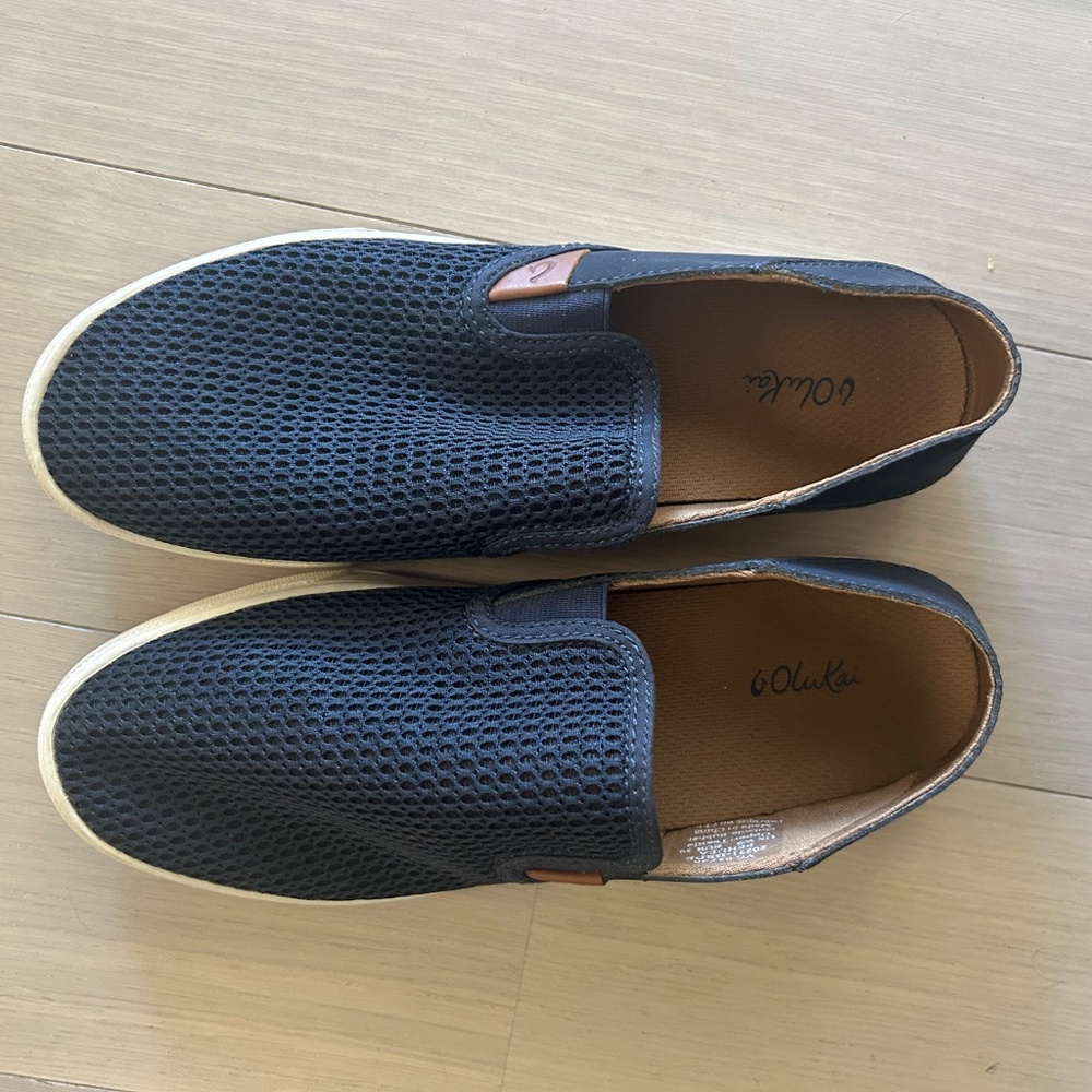 Olukai Slides - Picture 2 of 4